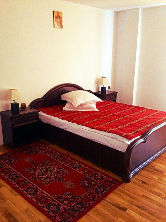 فندق Casa Renti Novaci-Străini الغرفة الصورة